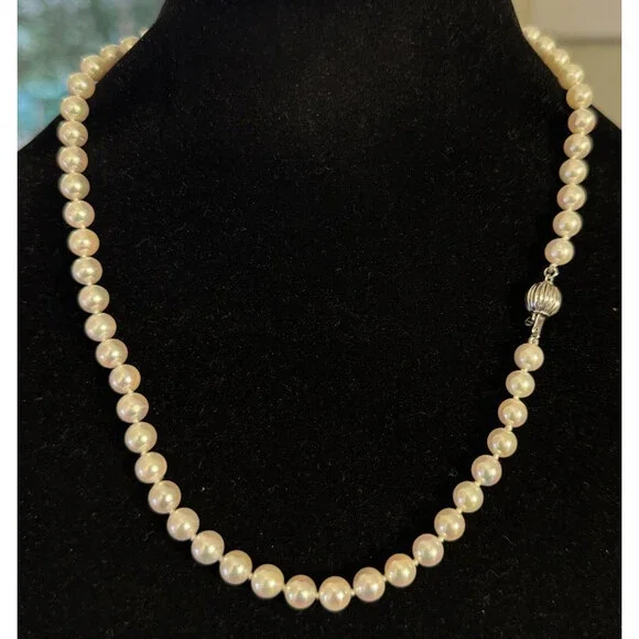 Designer KGH 14K White Gold Hand Knotted Pearl June Anniversary Necklace